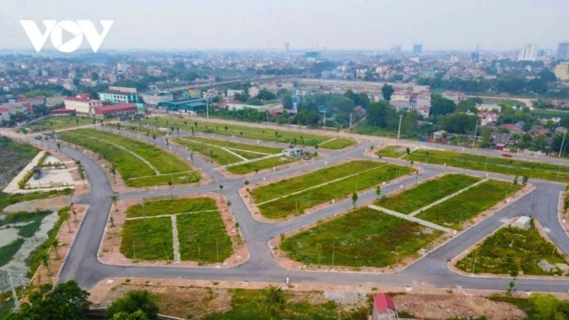 Bộ Chính trị yêu cầu sửa căn cơ chính sách đất đai, trình Hội nghị TƯ 3 xem xét