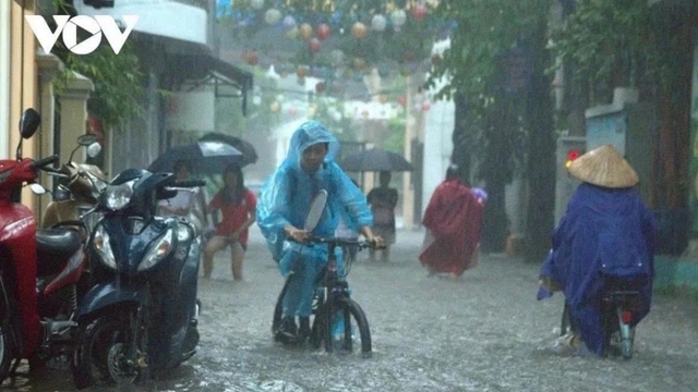 Không khí lạnh tràn về, Bắc Bộ mưa lớn, biển động