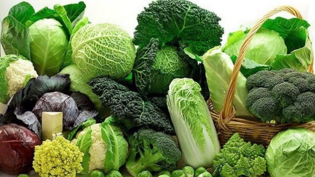 Ăn rau gì giúp giảm mụn? Những loại rau tốt cho làn da bạn nên bổ sung