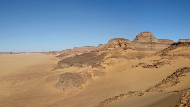 Thảm kịch 49 người chết vì khát và sốc nhiệt do xe hỏng giữa sa mạc Sahara