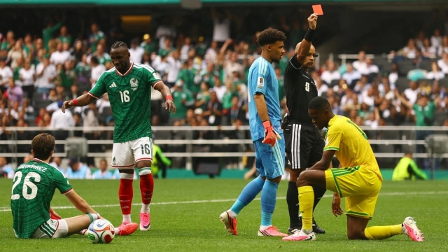Mexico vs Nam Phi là trận khai mạc "kỳ lạ" nhất lịch sử World Cup