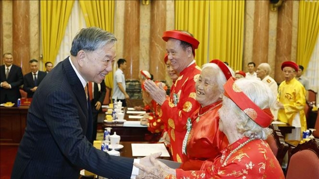 Tổng Bí thư, Chủ tịch nước: Người cao tuổi là lớp người có kinh nghiệm và uy tín