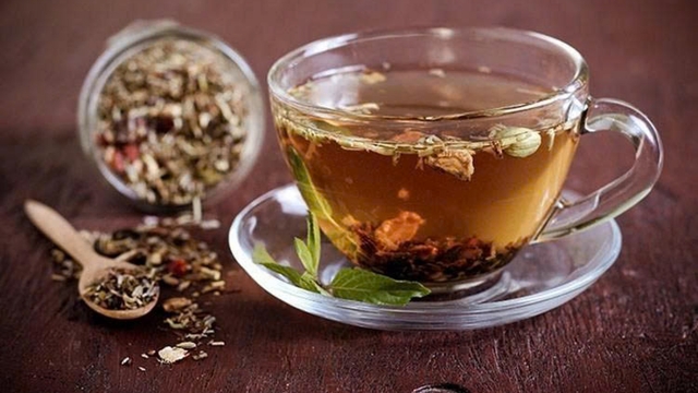 Trà thanh nhiệt: Uống bao nhiêu là đủ?