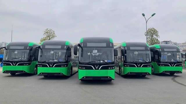 Chi tiết lộ trình hỗ trợ chuyển đổi phương tiện xanh tại Hà Nội