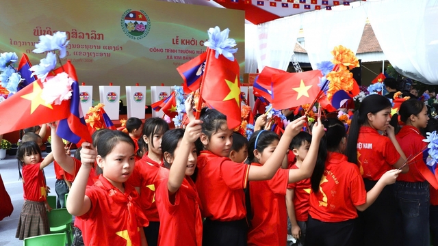 Rộn ràng không khí Giao lưu hữu nghị quốc phòng biên giới Việt Nam-Lào 2026