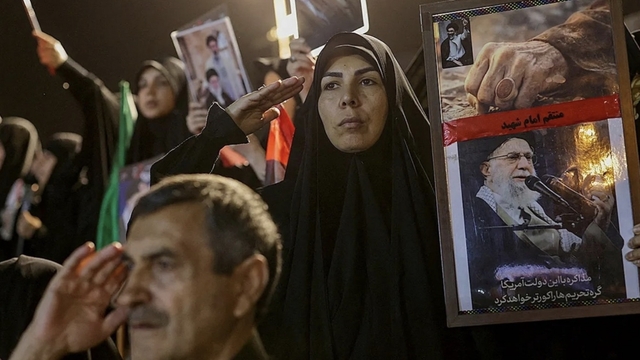 Iran cảnh báo Mỹ và Israel trước lễ tang Đại giáo chủ Ali Khamenei