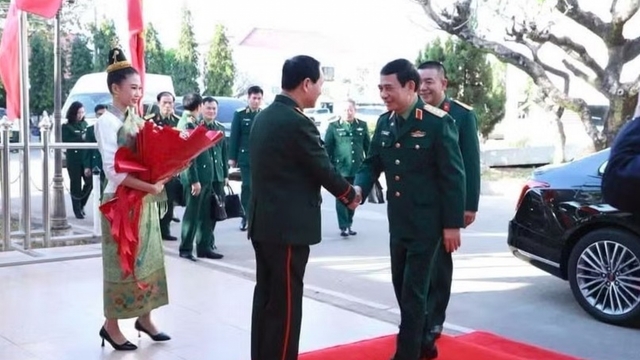 Vietnam, Laos strengthen solidarity through defence cooperation