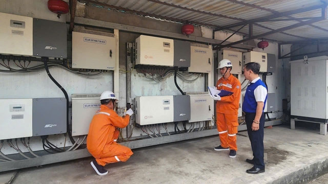 Tạo thuận lợi trong việc lắp đặt điện mặt trời mái nhà cho khách hàng