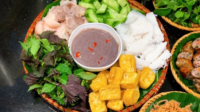 Ăn bún đậu mắm tôm nên chọn loại rau nào để vừa ngon vừa tốt cho sức khỏe?