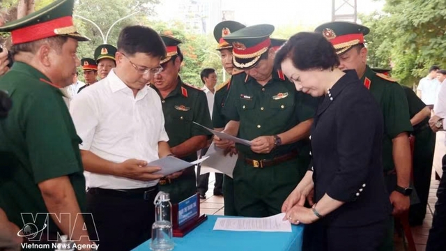 Deputy PM inspects preparations for launch of martyrs' remains search drive