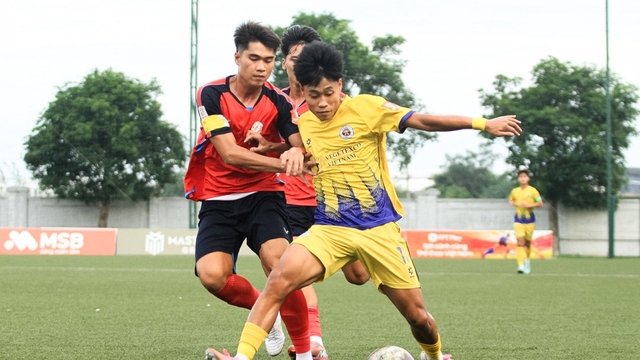 Xác định 4 đội đầu tiên vào tứ kết U21 Quốc gia 2026
