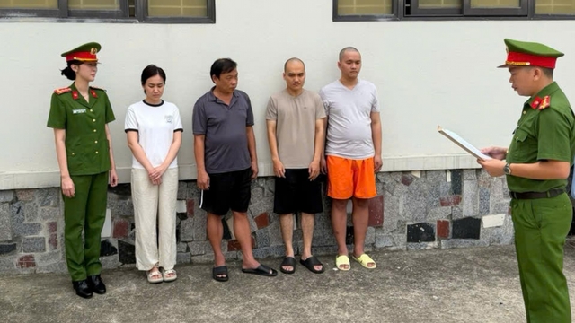 Công an Thanh Hóa thu giữ thêm 354 viên kim cương trong vụ án buôn lậu
