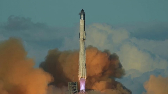 Spacex phóng thành công tên lửa Starship trong chuyến bay thử nghiệm thứ 13