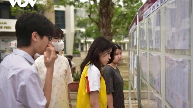 Hà Nội có 2 trường THPT công lập tuyển bổ sung vào lớp 10