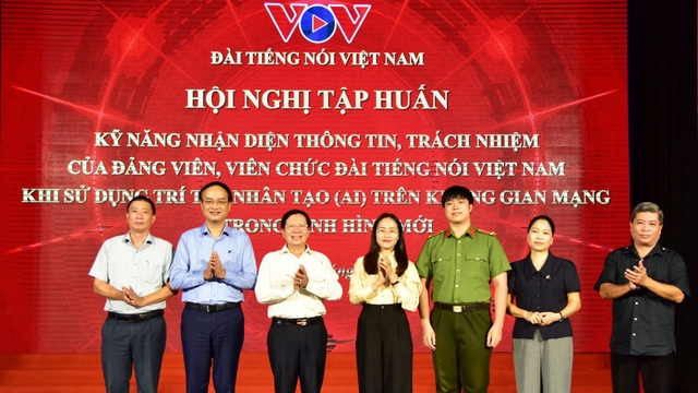 VOV tập huấn kỹ năng sử dụng AI an toàn và trách nhiệm của người đảng viên
