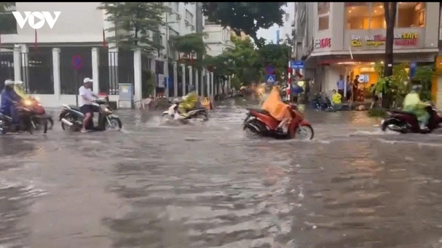 Thời tiết hôm nay 21/8: Bắc Bộ mưa lớn, nhiều nơi đề phòng dông mạnh