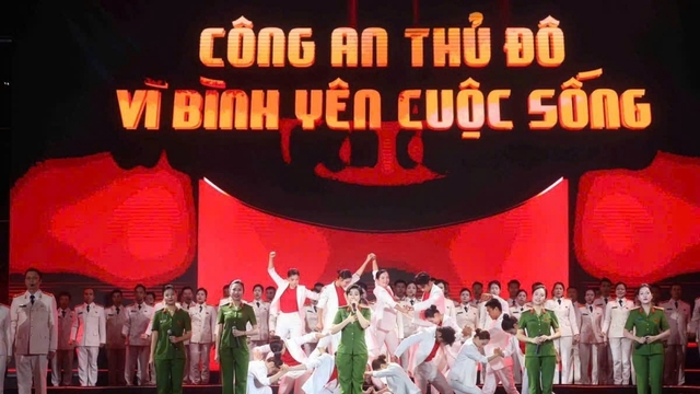 Chương trình nghệ thuật chính luận “81 mùa bình yên"
