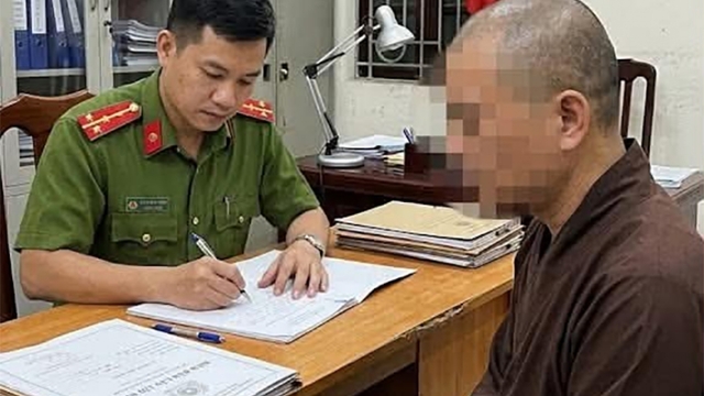 Khởi tố, bắt tạm giam người đánh 5 chú tiểu tại chùa Bầu, Phú Thọ