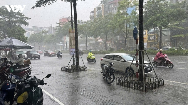 Thời tiết ngày 4/8: Bắc Bộ mưa lớn, Hà Nội có mưa rào và dông