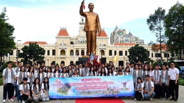 HCM City opens summer camp for overseas Vietnamese youth