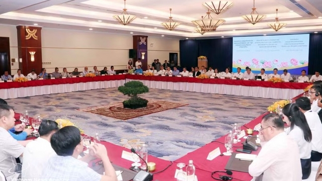 Ho Chi Minh City ready to share development experience with Laos, Cambodia