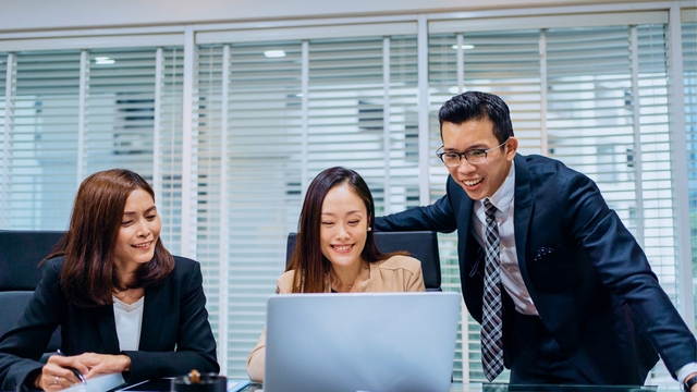 Vì sao tiếng Anh quan trọng trong phát triển nguồn nhân lực công nghệ cao?