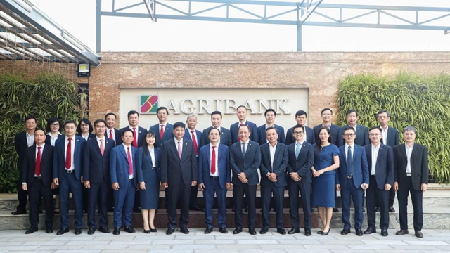 Agribank và Vietnam Airlines ký kết Thỏa thuận hợp tác toàn diện