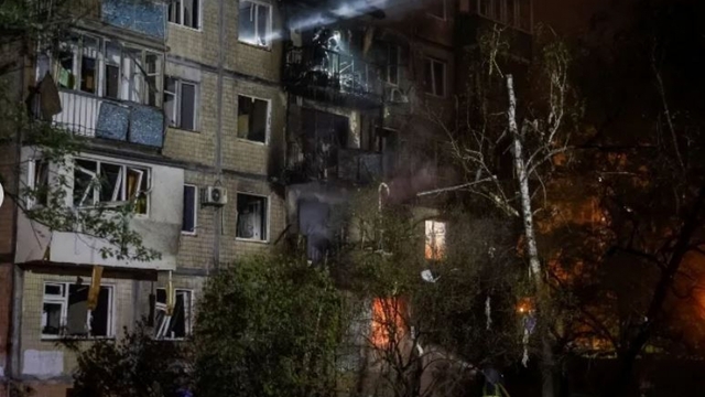 Nga mở đợt tập kích lớn, Ukraine nói 40 địa điểm trúng đòn
