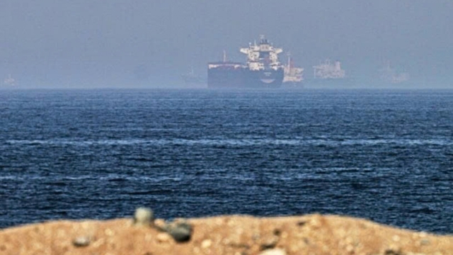 Đại giáo chủ Iran ủng hộ đề xuất mở lại eo biển Hormuz