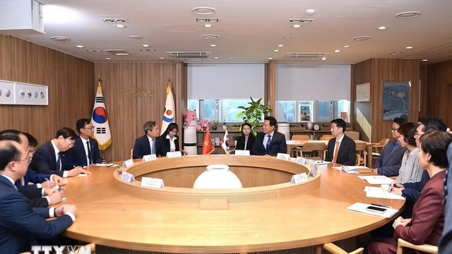 Hà Nội và Seoul tăng cường hợp tác song phương chiến lược