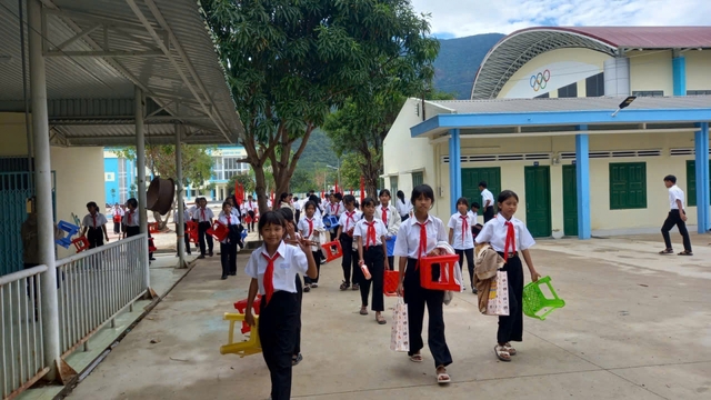 Khánh Hòa quyết liệt siết an toàn thực phẩm trong trường học