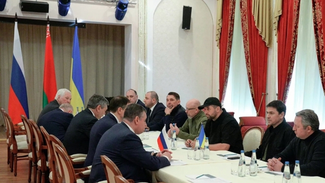 Nga không loại trừ khả năng nối lại đàm phán ba bên về Ukraine