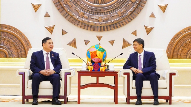 Phó Thủ tướng Thường trực Phạm Gia Túc tiếp Bí thư Khu ủy Quảng Tây (Trung Quốc)