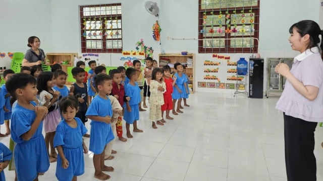 Trẻ 5-6 tuổi thuộc diện phổ cập giáo dục mầm non được miễn, giảm, hỗ trợ học phí