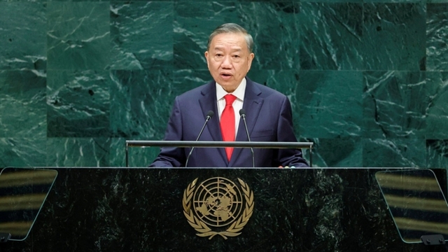Top Vietnamese leader makes suggestions for managing global change at UNGA 81
