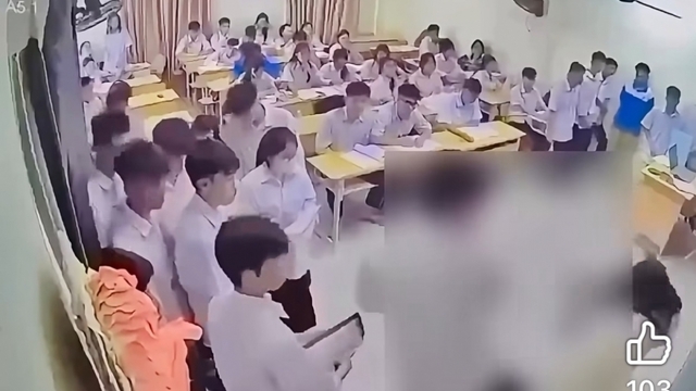 Từ vụ học sinh đánh cô giáo trên bục giảng: Xử phạt trong trường học còn quá nhẹ?