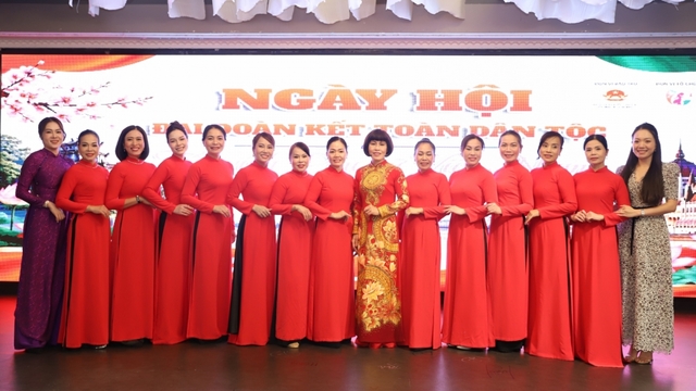 TS. Phan Bích Thiện: Điều gắn kết người Việt xa quê là ý thức cội nguồn