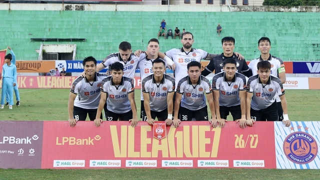 Lịch thi đấu và trực tiếp bóng đá Việt Nam hôm nay 17/10