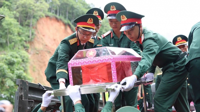 Tuyên Quang tổ chức lễ an táng 93 hài cốt liệt sĩ tại Nghĩa trang liệt sĩ Vị Xuyên