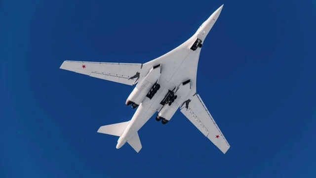Nga hồi sinh oanh tạc cơ Tu-160M, hé lộ cuộc lột xác bên trong