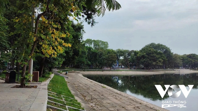 Bước chân qua Hà Nội mùa thu