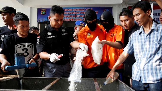 Indonesia bắt giữ tàu nước ngoài vận chuyển hơn 1 tấn ma tuý