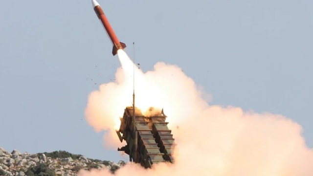 Mỹ đình trệ chuyển giao Patriot, Ukraine lo thủng lá chắn phòng không