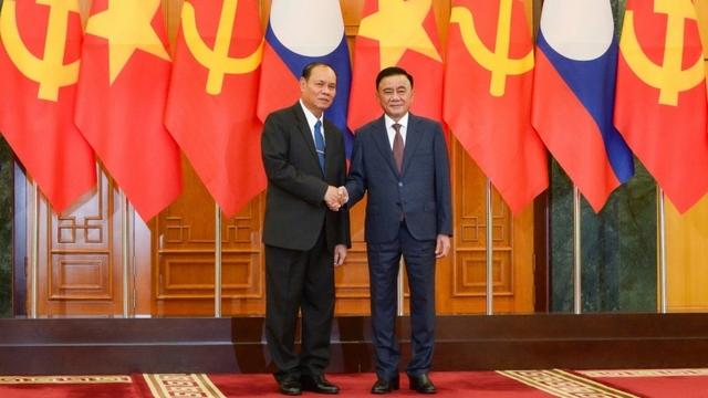 Chuyển cam kết cấp cao thành lợi ích thiết thực cho nhân dân Việt Nam - Lào