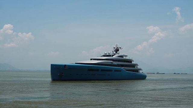 British billionaire sails Aviva yacht in Vietnam