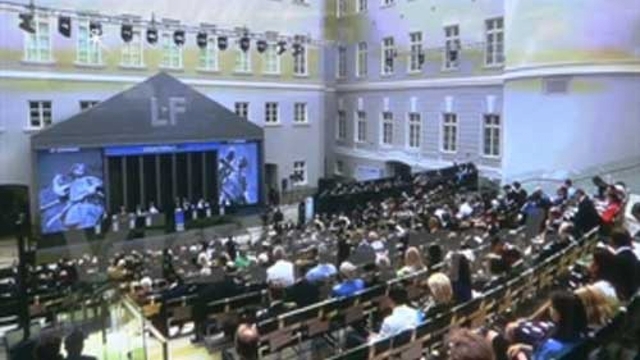 Vietnam joins St Petersburg International Legal Forum