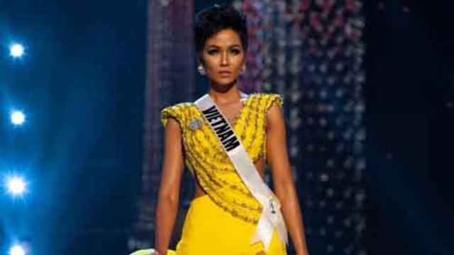 H’Hen Nie wins Timeless Beauty award