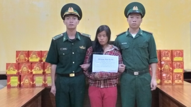 Border guard forces in Cao Bang seize 323 kg of illegal firecrackers