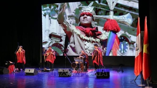 Art show brings Peru closer to Vietnam