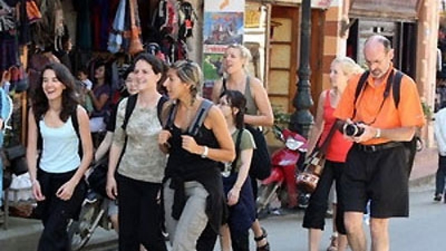 Exhibition forges tourism connectivity among Vietnam, Laos, Cambodia
